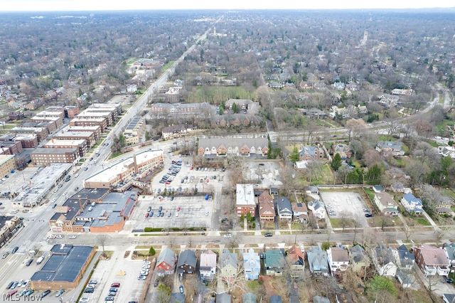 2190 Grandview Avenue, Cleveland Heights, OH 44106