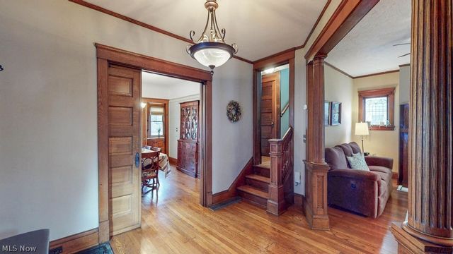 2190 Grandview Avenue, Cleveland Heights, OH 44106