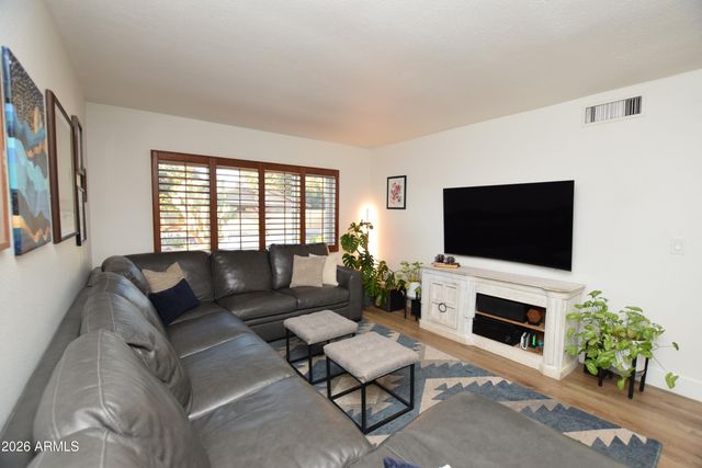 201 W PERSHING Avenue, Phoenix, AZ 85029