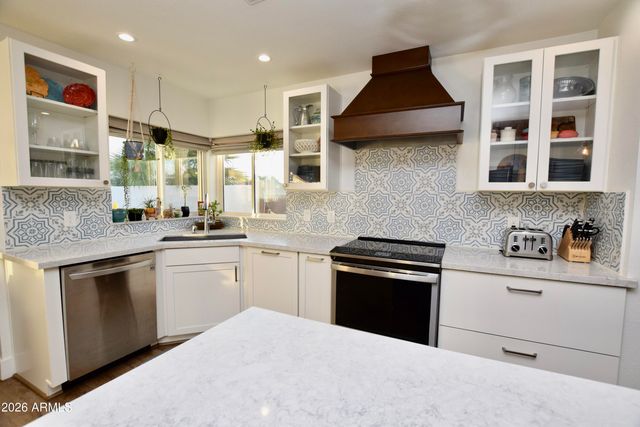 201 W PERSHING Avenue, Phoenix, AZ 85029