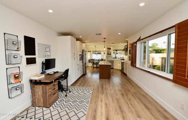 201 W PERSHING Avenue, Phoenix, AZ 85029