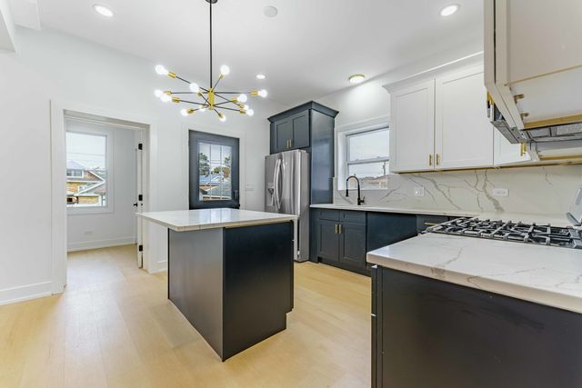 6429 28th Street, Berwyn, IL 60402