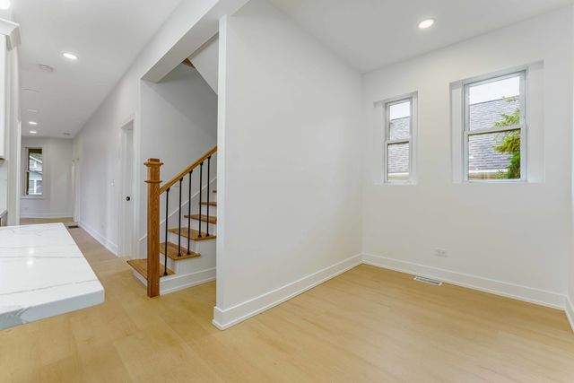 6429 28th Street, Berwyn, IL 60402