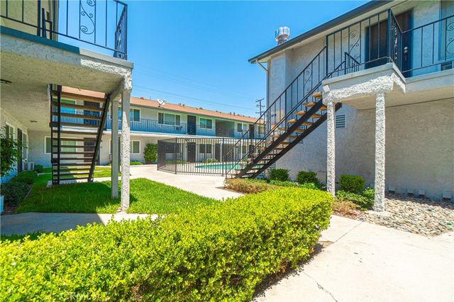 2890 E Artesia 60, Long Beach, CA 90805