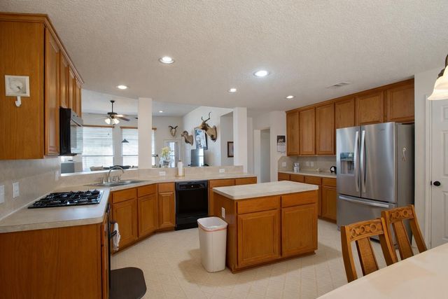 9439 Jeske Rd, Needville, TX 77461