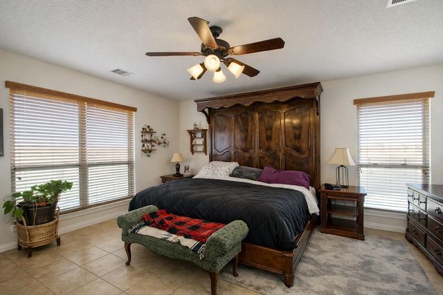 9439 Jeske Rd, Needville, TX 77461