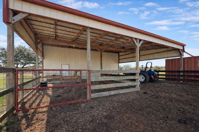 9439 Jeske Rd, Needville, TX 77461