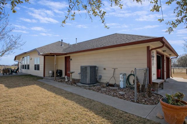 9439 Jeske Rd, Needville, TX 77461