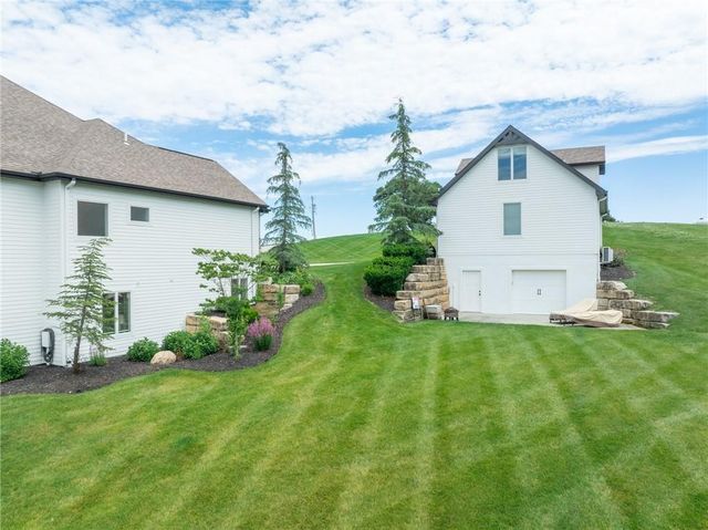 1038 Lake Viking Terrace, Altamont, MO 64620