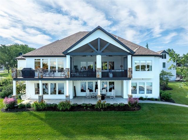 1038 Lake Viking Terrace, Altamont, MO 64620