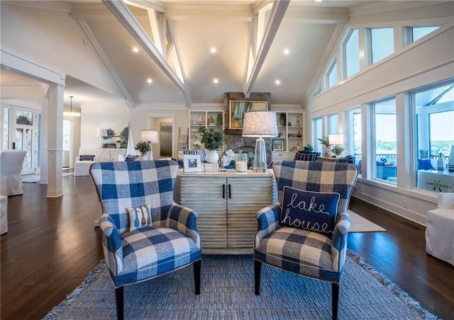 1038 Lake Viking Terrace, Altamont, MO 64620