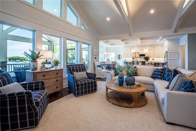 1038 Lake Viking Terrace, Altamont, MO 64620