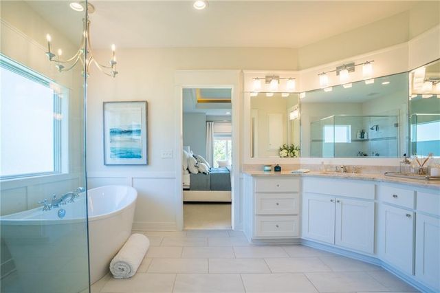 1038 Lake Viking Terrace, Altamont, MO 64620