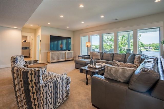 1038 Lake Viking Terrace, Altamont, MO 64620