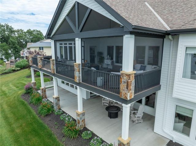 1038 Lake Viking Terrace, Altamont, MO 64620