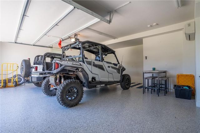 1038 Lake Viking Terrace, Altamont, MO 64620