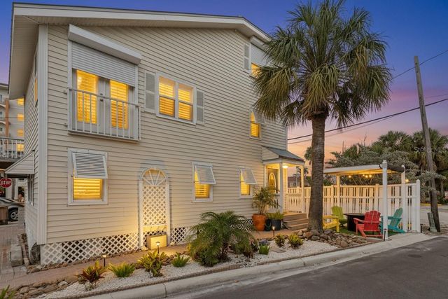 13095 GULF LANE, Madeira Beach, FL 33708
