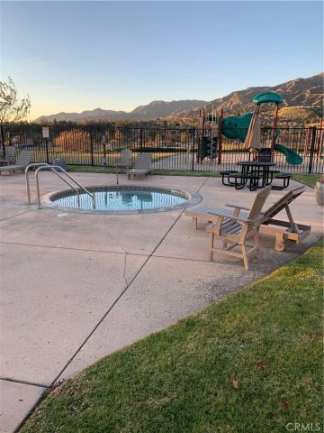 13691 Gavina ave 382, Sylmar, CA 91342