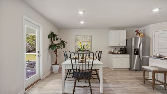 165 Eunola Lane, Freeport, FL 32439