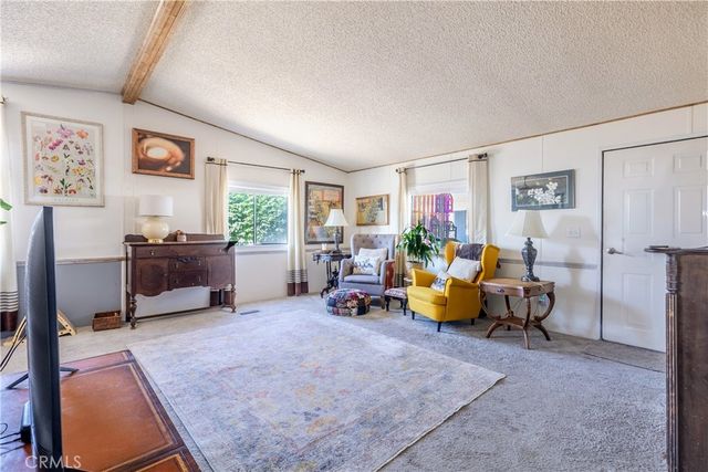 9161 Santa Fe Avenue E 9, Hesperia, CA 92345