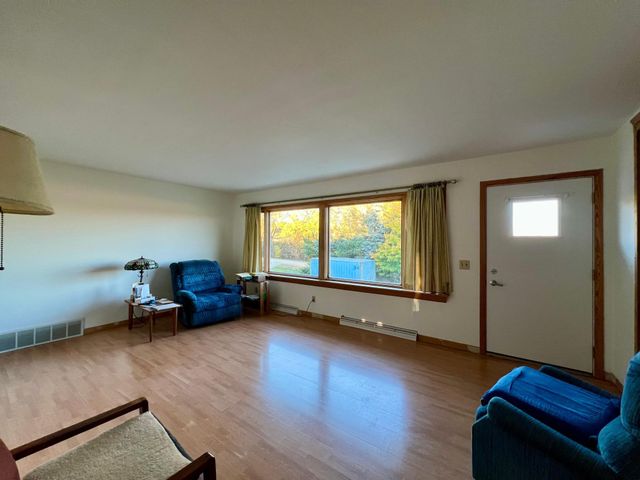 14048 Hall Avenue, Northfield, MN 55057