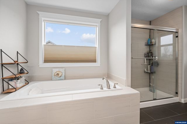 2958 SW Redmond Hill Rd, Mcminnville, OR 97128