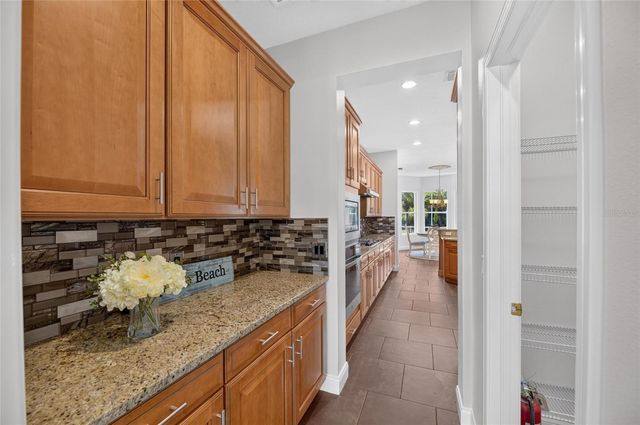824 ISLEBAY DRIVE, Apollo Beach, FL 33572