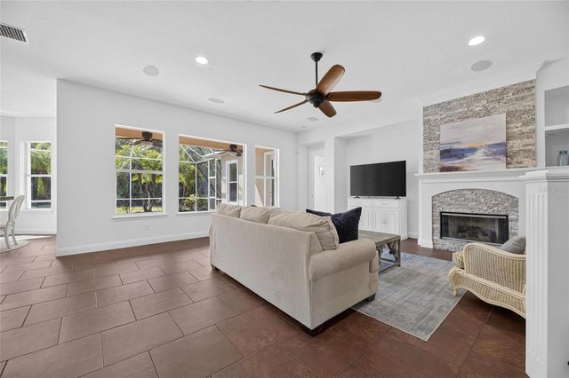 824 ISLEBAY DRIVE, Apollo Beach, FL 33572