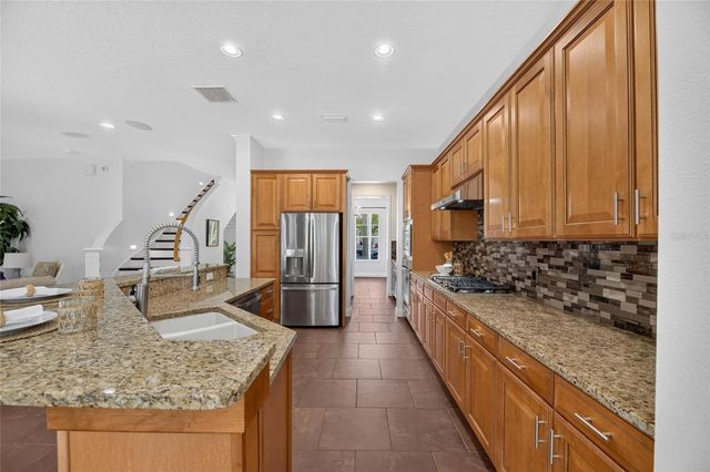 824 ISLEBAY DRIVE, Apollo Beach, FL 33572