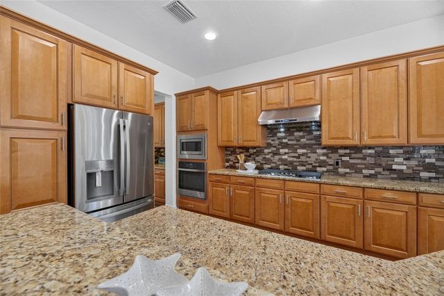 824 ISLEBAY DRIVE, Apollo Beach, FL 33572
