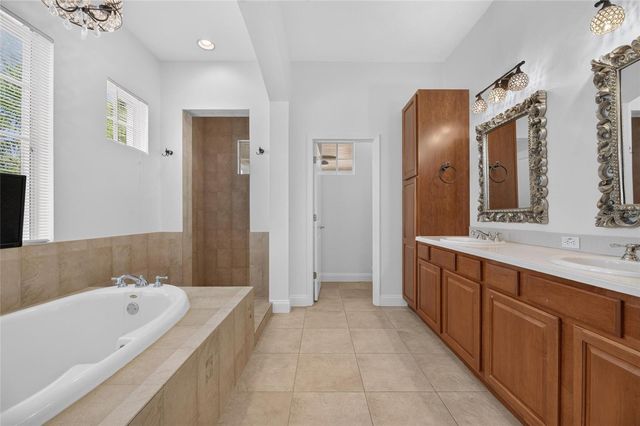 824 ISLEBAY DRIVE, Apollo Beach, FL 33572