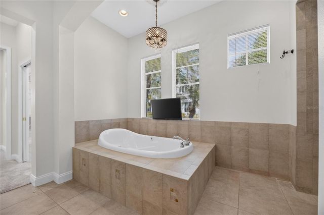 824 ISLEBAY DRIVE, Apollo Beach, FL 33572