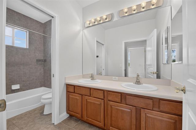 824 ISLEBAY DRIVE, Apollo Beach, FL 33572