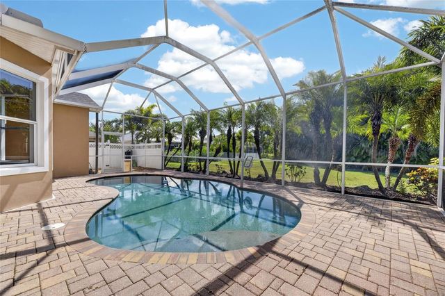 824 ISLEBAY DRIVE, Apollo Beach, FL 33572