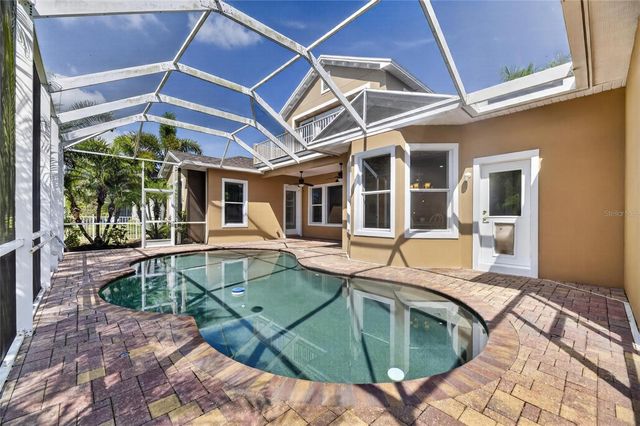 824 ISLEBAY DRIVE, Apollo Beach, FL 33572