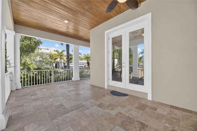 824 ISLEBAY DRIVE, Apollo Beach, FL 33572