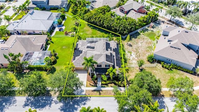824 ISLEBAY DRIVE, Apollo Beach, FL 33572