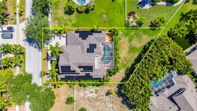 824 ISLEBAY DRIVE, Apollo Beach, FL 33572