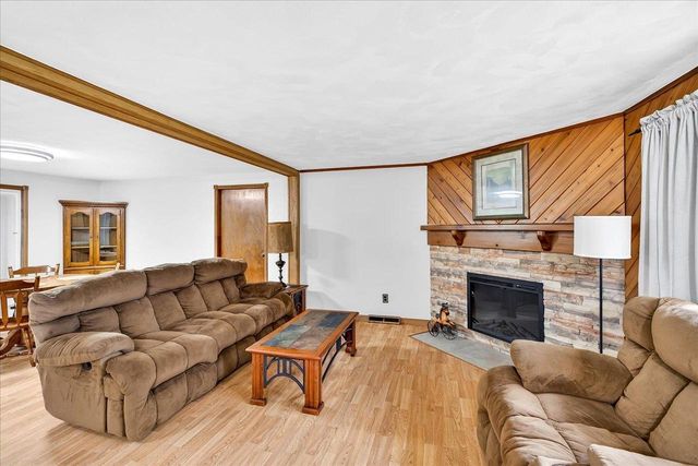 4338 S Schuman Road, Orfordville, WI 53576