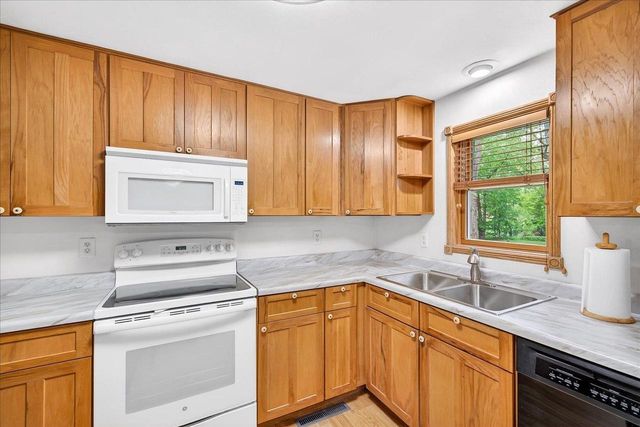 4338 S Schuman Road, Orfordville, WI 53576