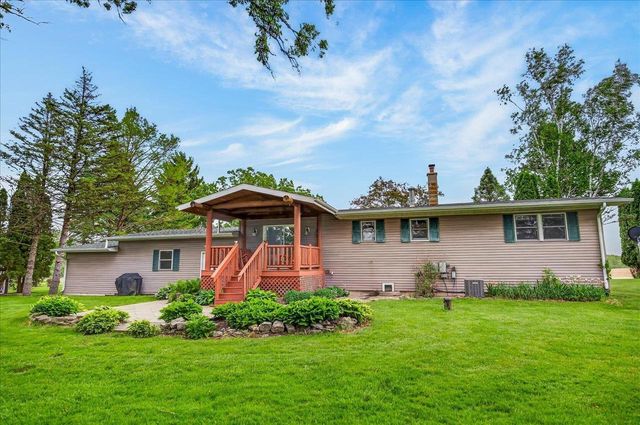 4338 S Schuman Road, Orfordville, WI 53576