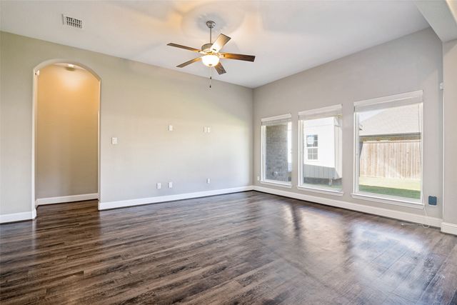 2272 Templin Avenue, Forney, TX 75126