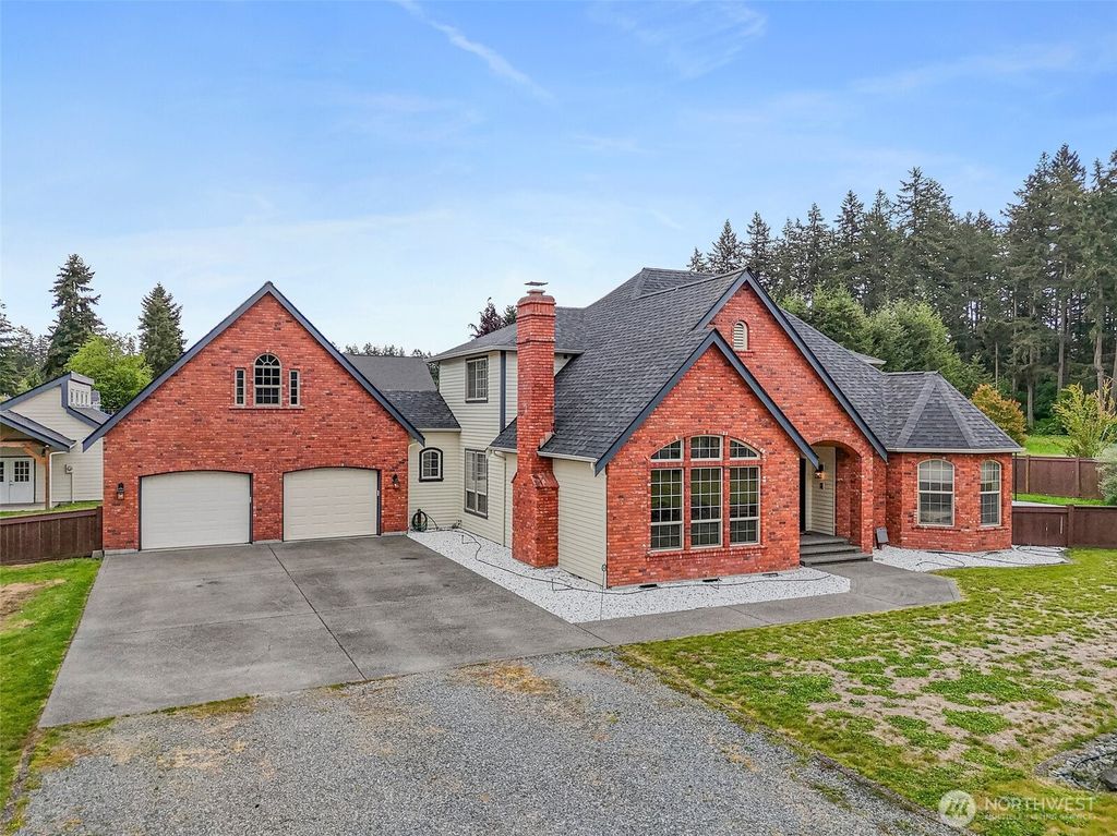 16915 32nd Avenue E, Tacoma, WA 98446