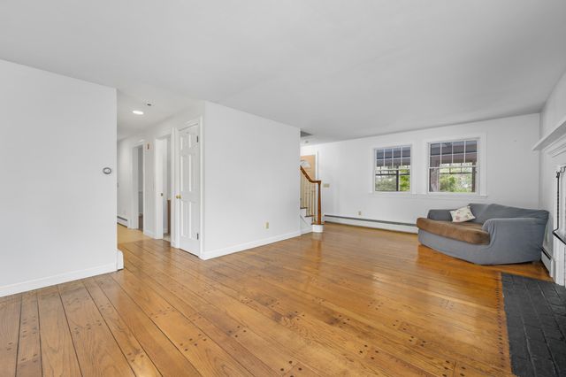 25 Robert Road, Harwich, MA 02645