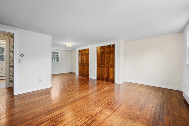 25 Robert Road, Harwich, MA 02645