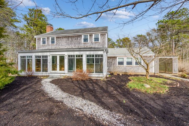 25 Robert Road, Harwich, MA 02645