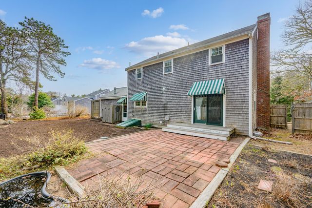 25 Robert Road, Harwich, MA 02645