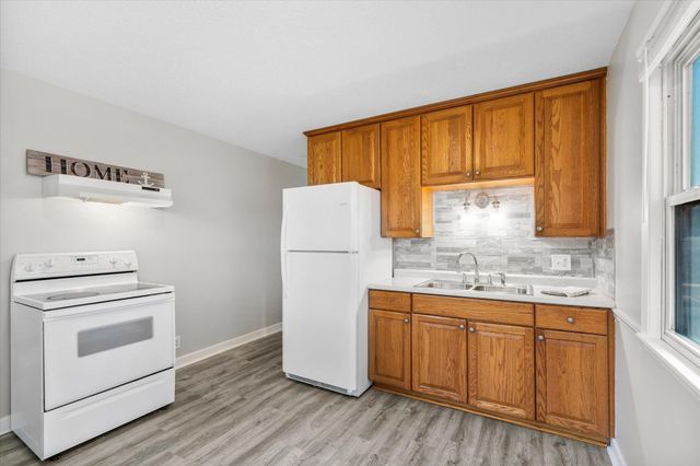 928 8th Avenue S, South Saint Paul, MN 55075