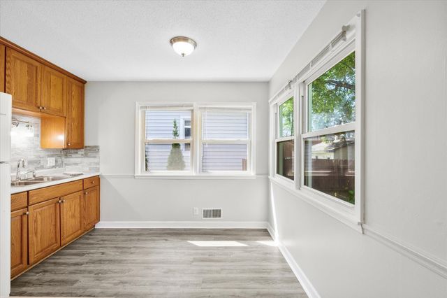 928 8th Avenue S, South Saint Paul, MN 55075