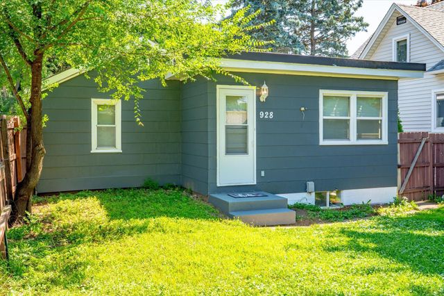 928 8th Avenue S, South Saint Paul, MN 55075